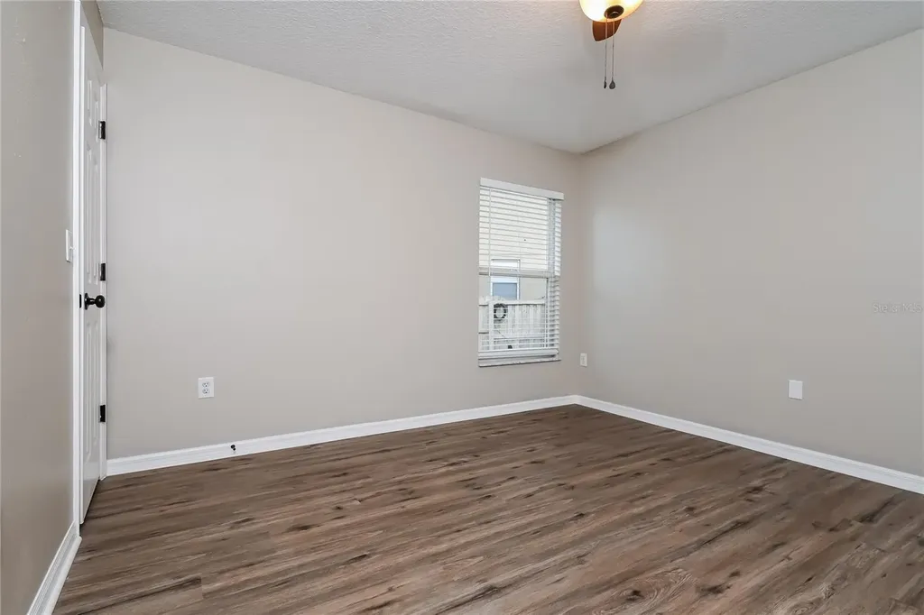 2221 Mountain Meadow Way Valrico FL 33594
