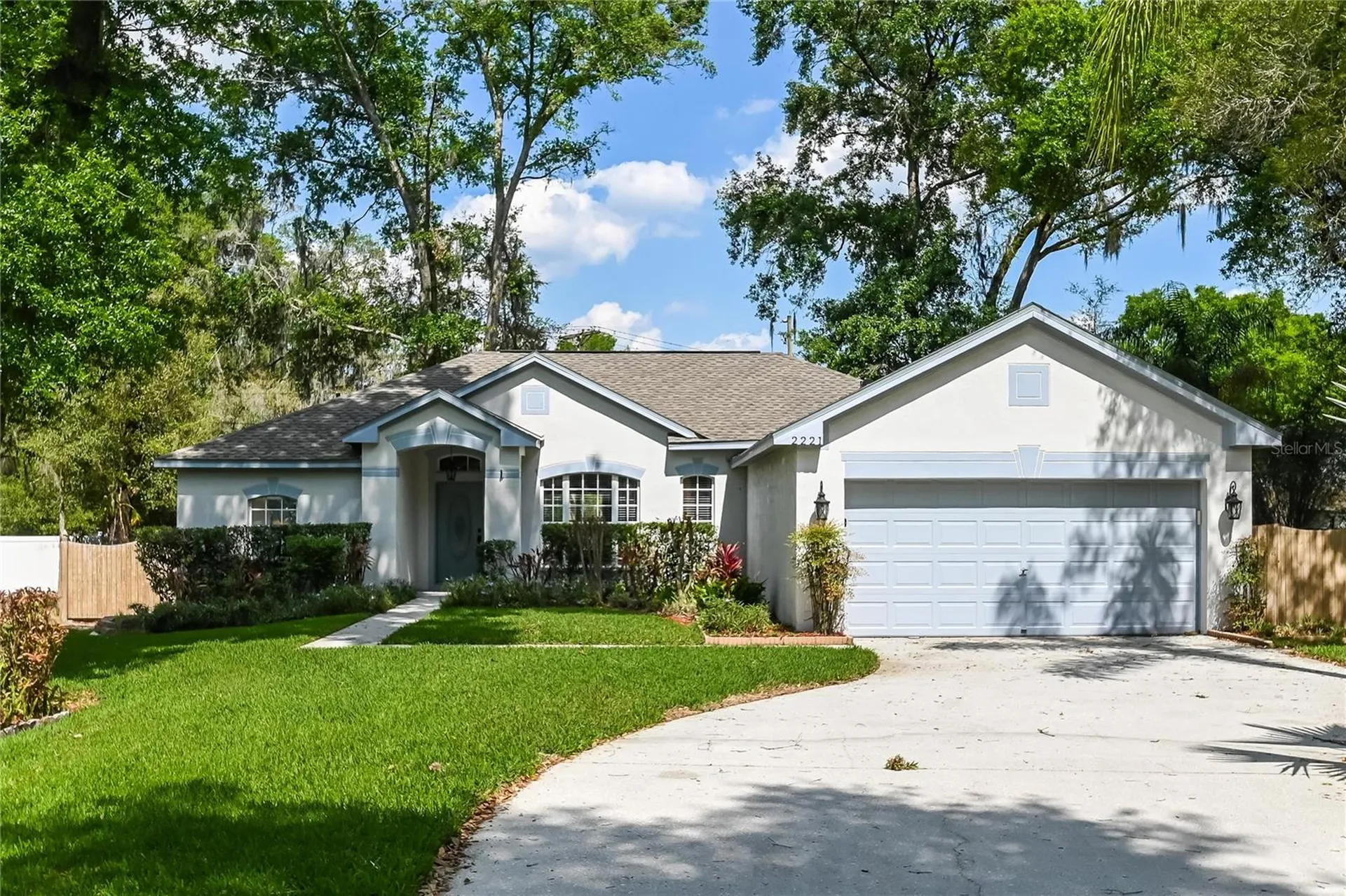 2221 Mountain Meadow Way Valrico FL 33594