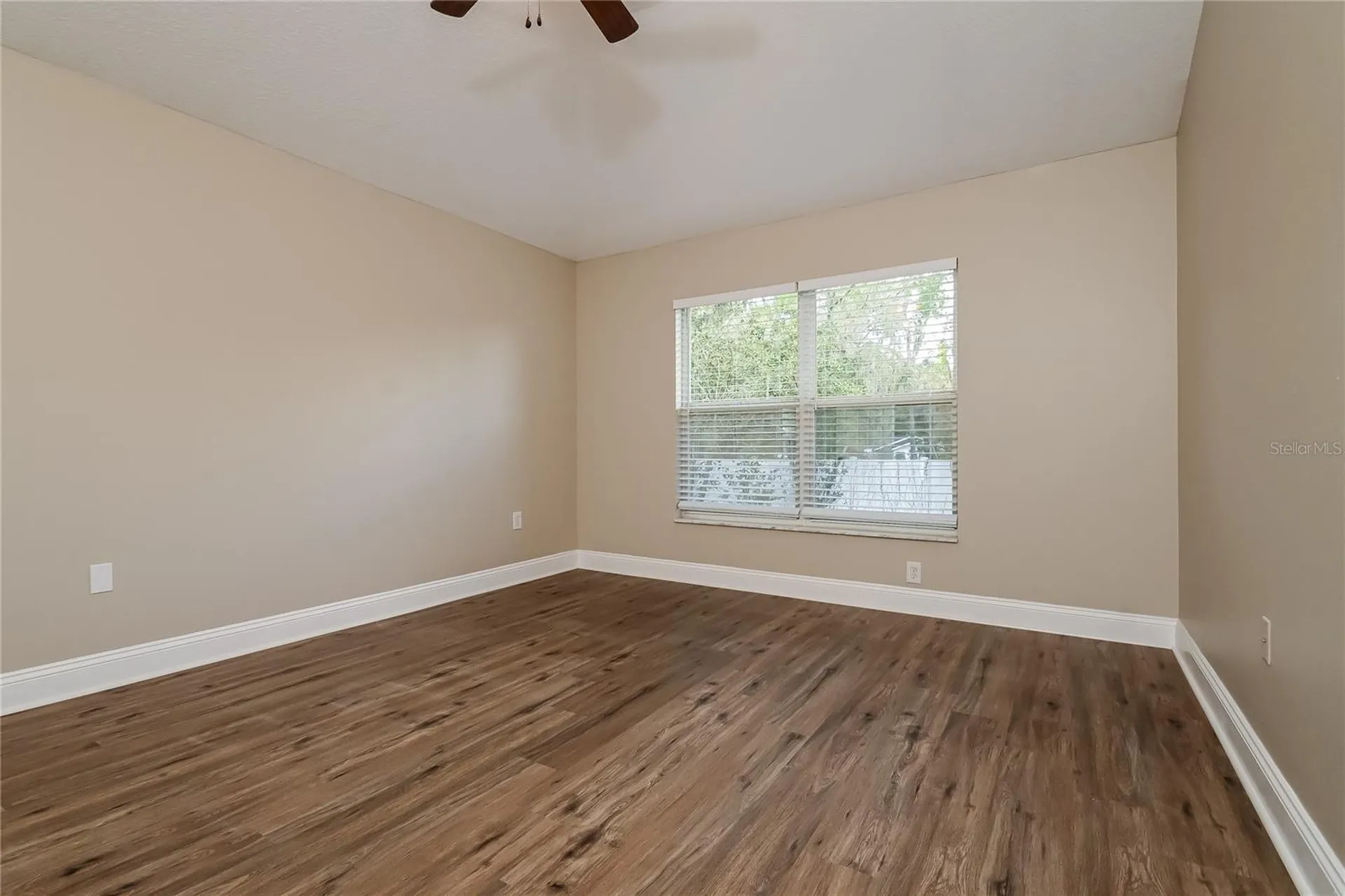 2221 Mountain Meadow Way Valrico FL 33594