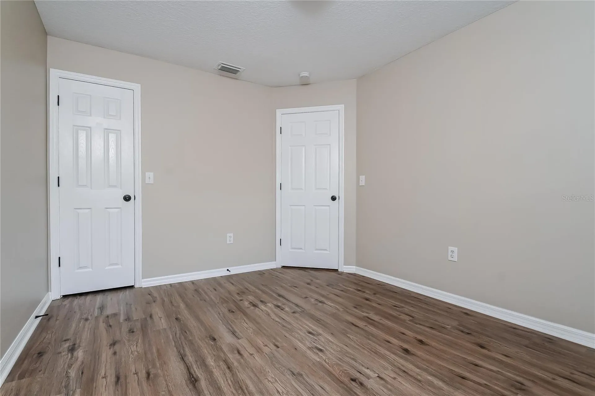2221 Mountain Meadow Way Valrico FL 33594