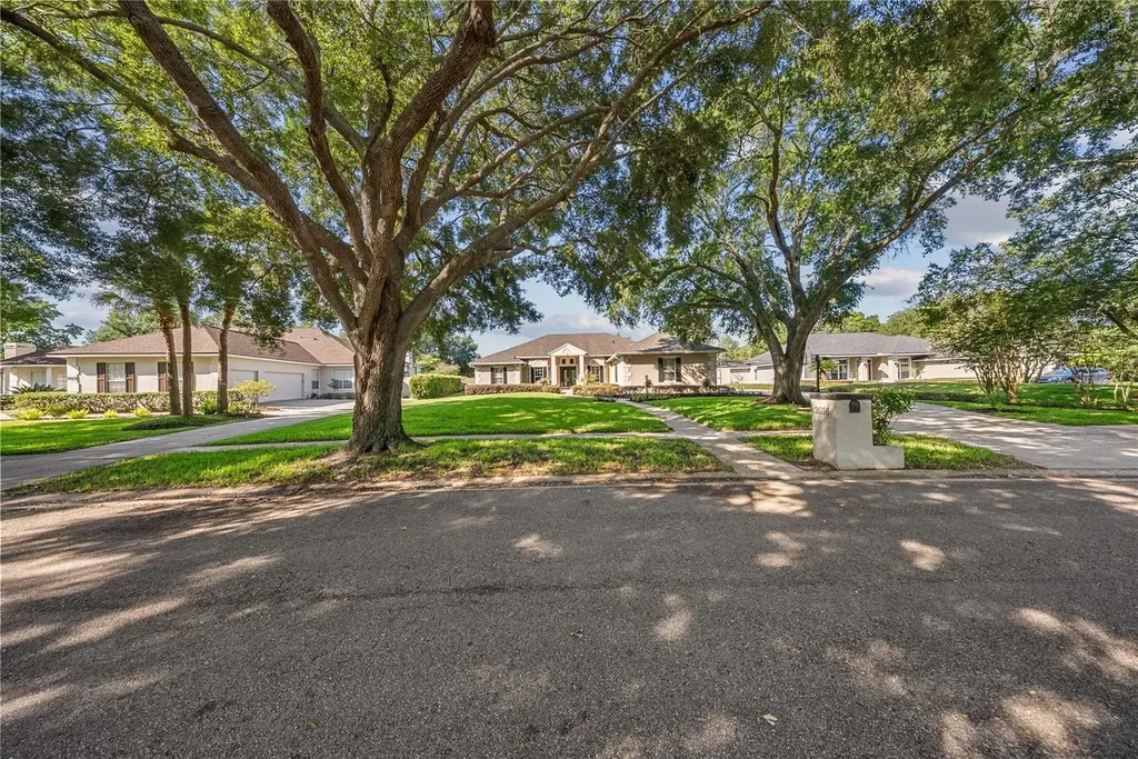 2016 Whitfield Lane Orlando FL 32835