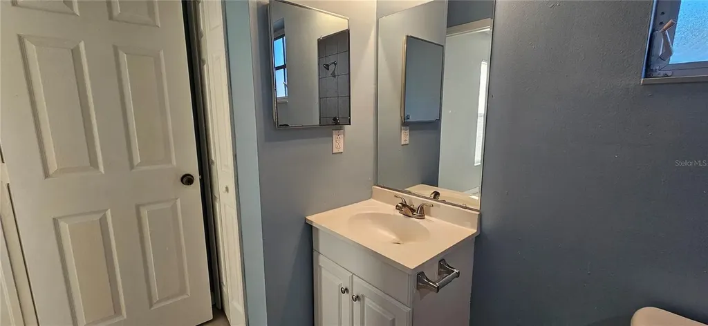 401 SE 24th Avenue Cape Coral FL 33990