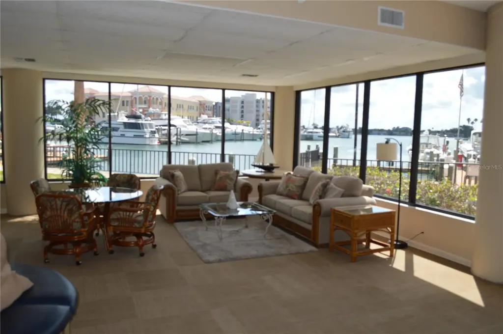 10355 Paradise Boulevard Treasure Island FL 33706