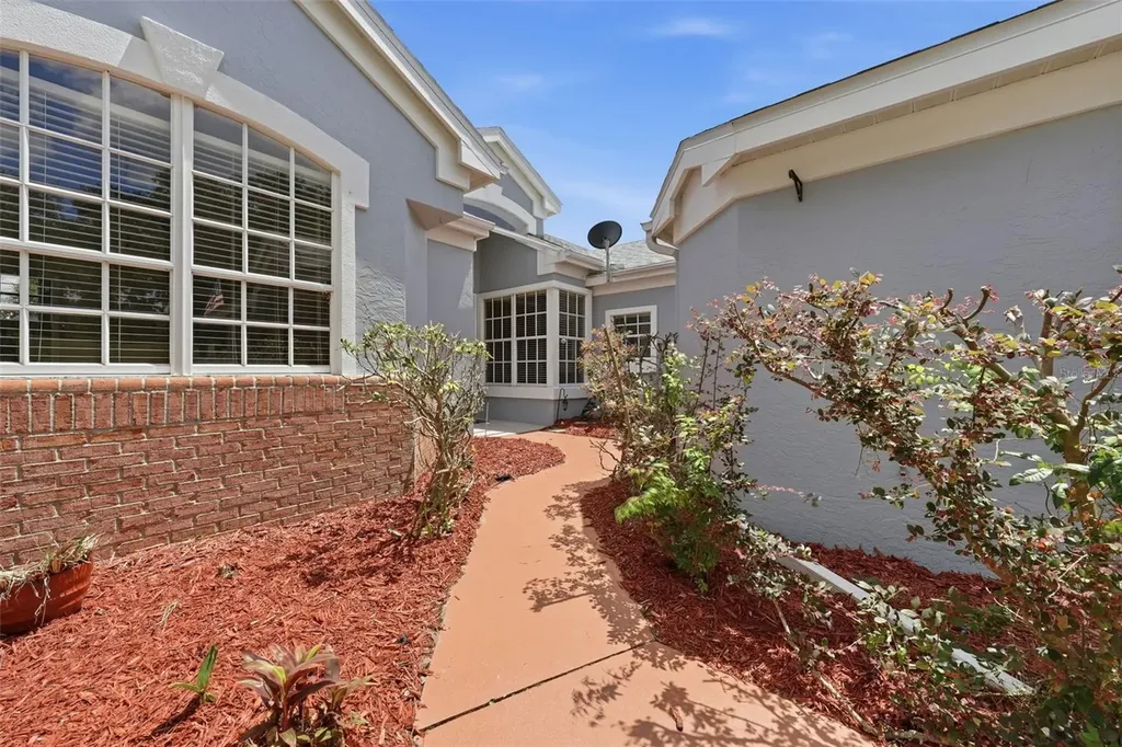 6144 Topsail Road Lady Lake FL 32159