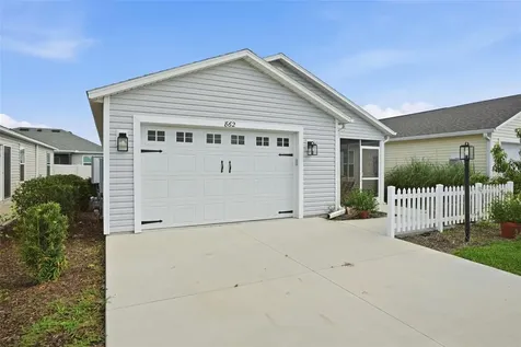 862 Spring Avenue The Villages FL 34762