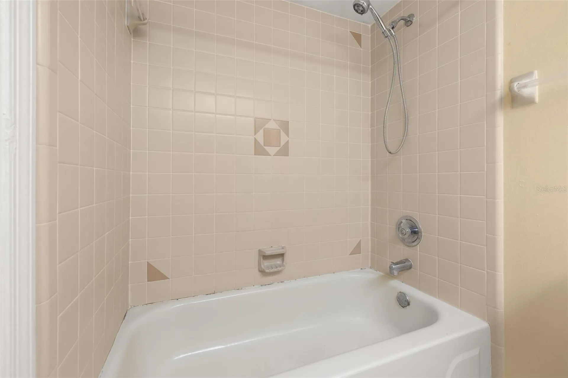 352 Cocoa Court Kissimmee FL 34758