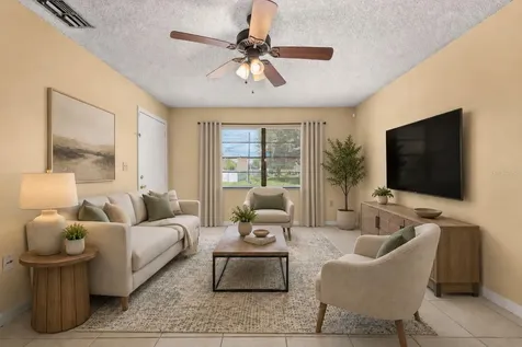352 Cocoa Court Kissimmee FL 34758