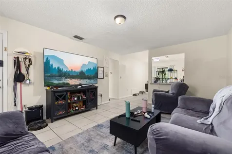 352 Cocoa Court Kissimmee FL 34758