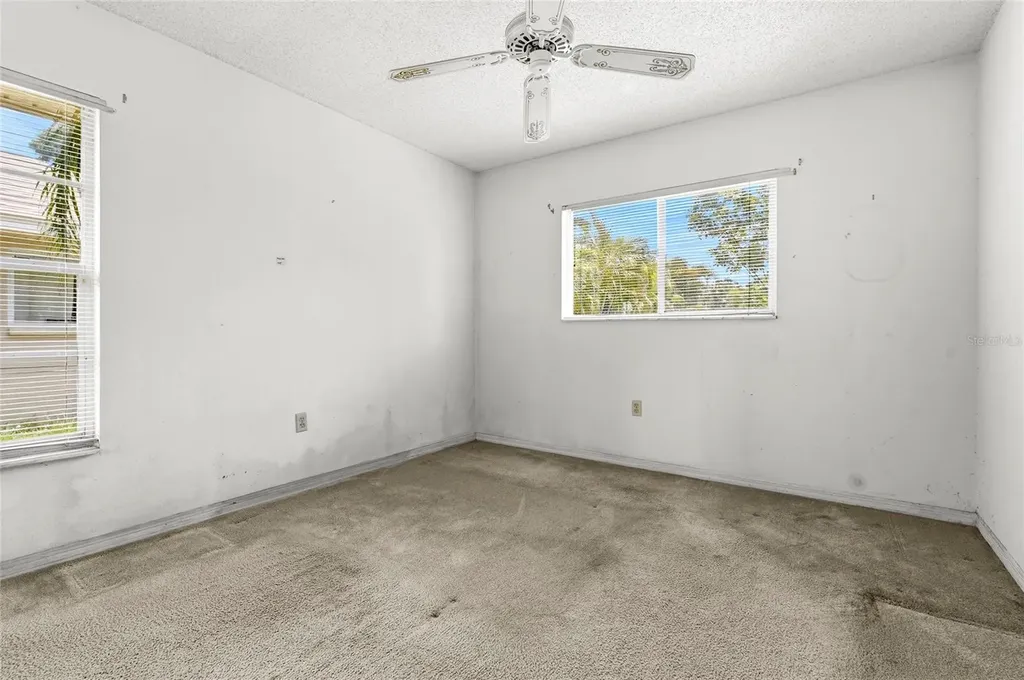 6909 9th Court E Sarasota FL 34243