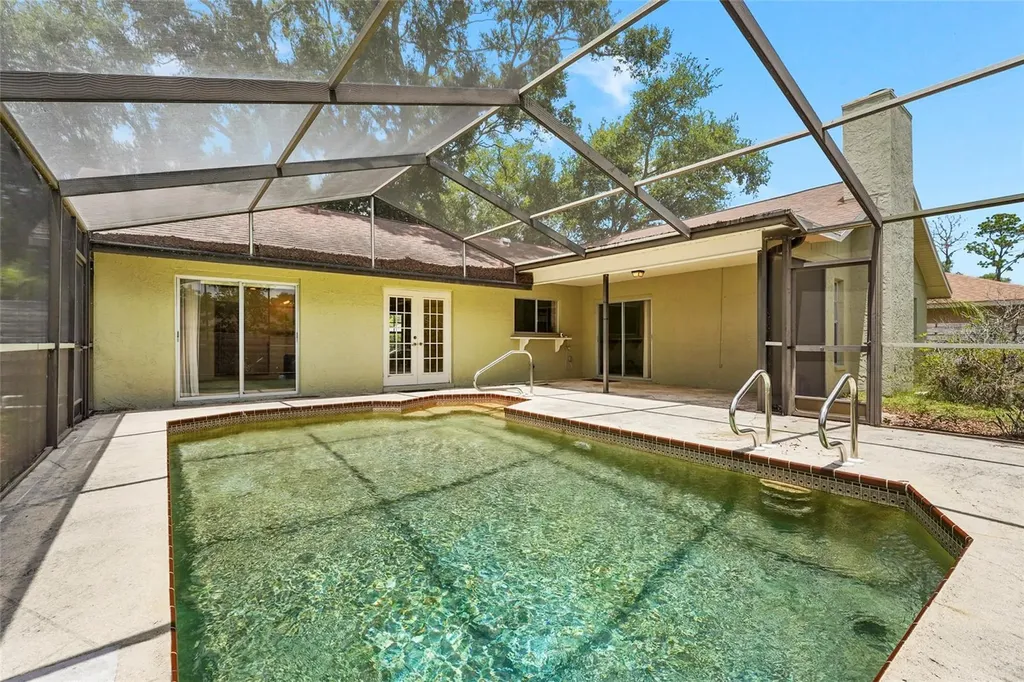 6909 9th Court E Sarasota FL 34243