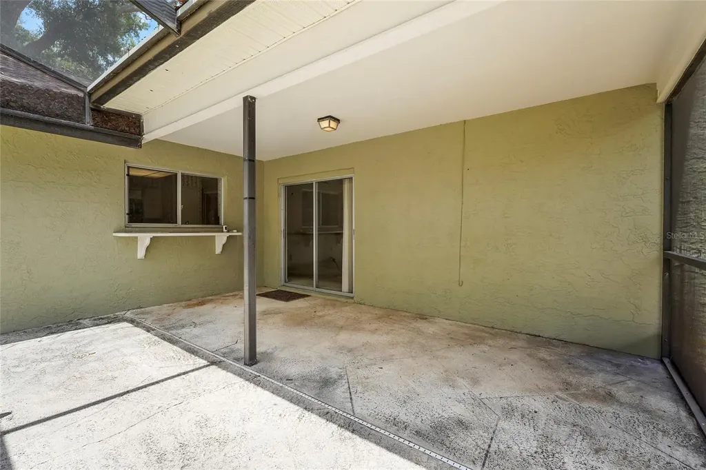 6909 9th Court E Sarasota FL 34243