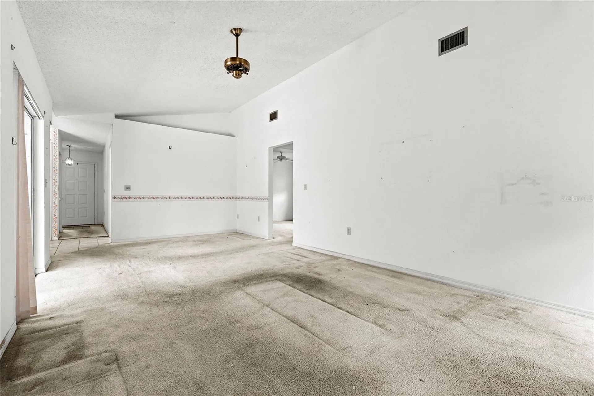 6909 9th Court E Sarasota FL 34243