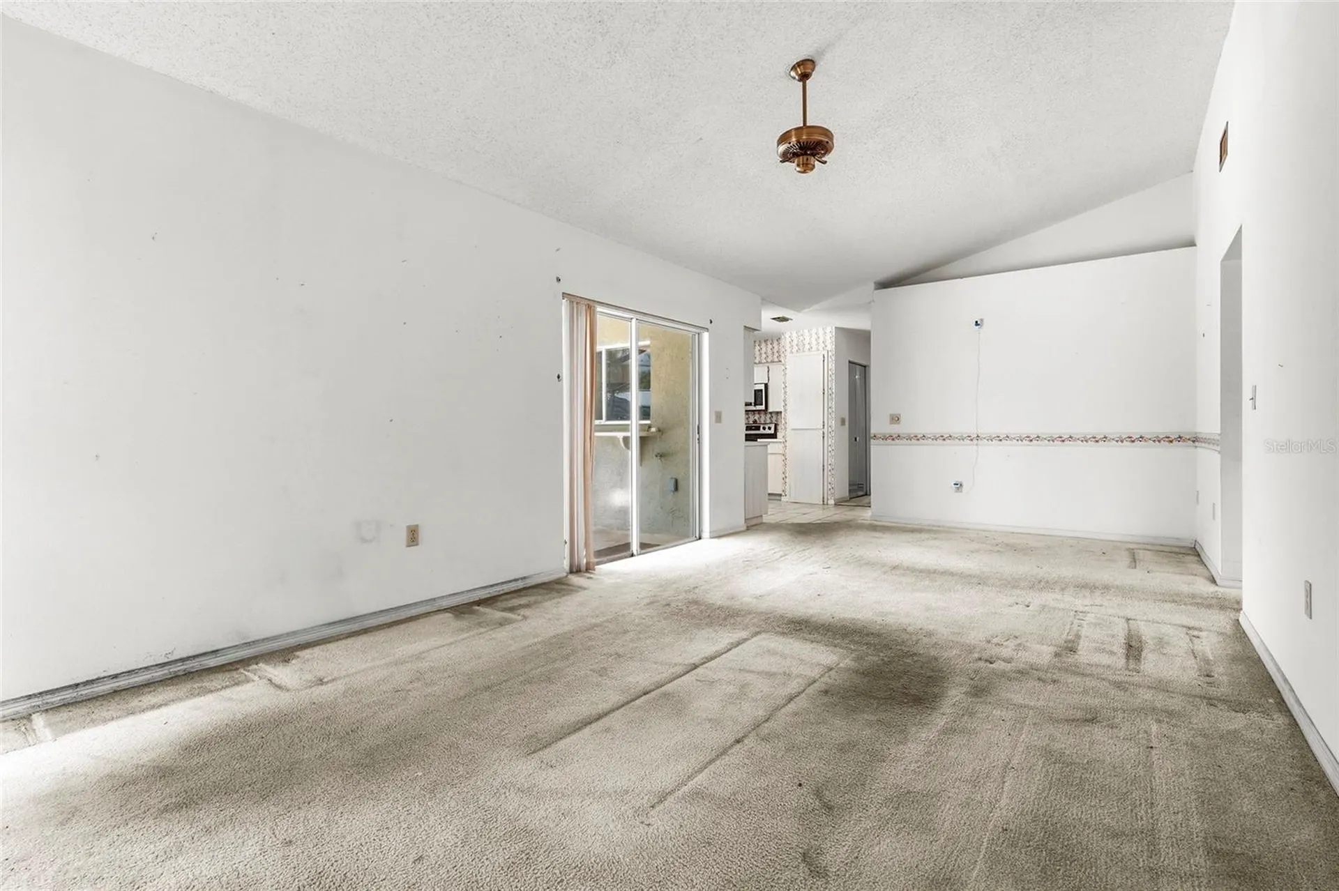 6909 9th Court E Sarasota FL 34243