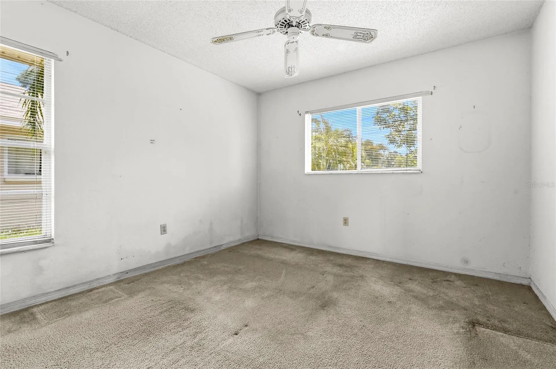 6909 9th Court E Sarasota FL 34243