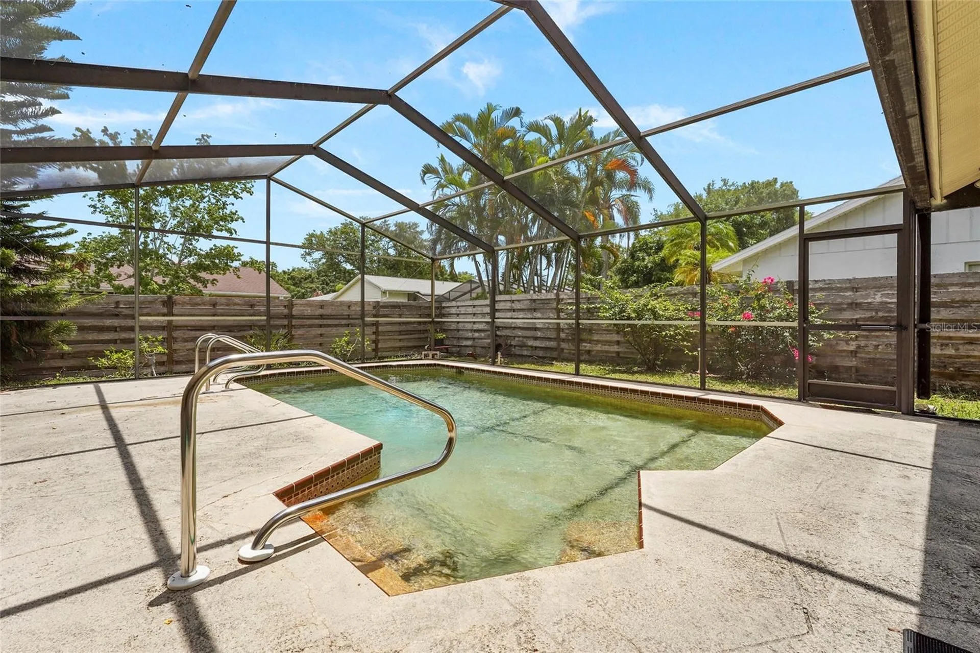 6909 9th Court E Sarasota FL 34243