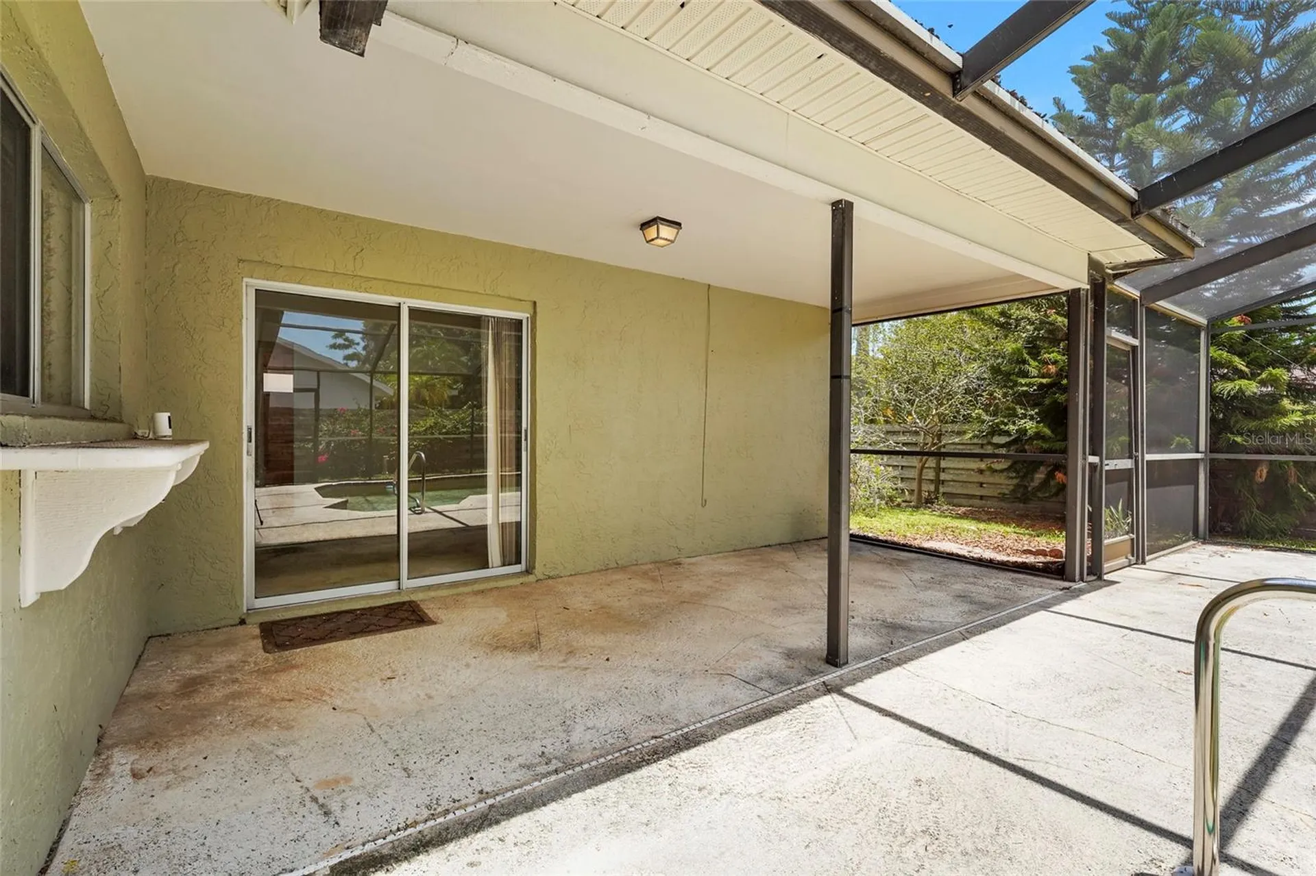 6909 9th Court E Sarasota FL 34243