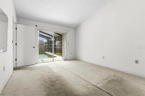 6909 9th Court E Sarasota FL 34243