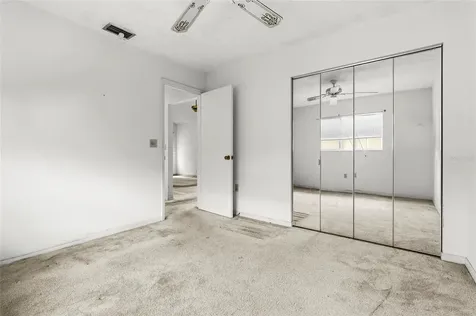 6909 9th Court E Sarasota FL 34243