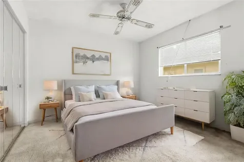6909 9th Court E Sarasota FL 34243