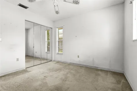 6909 9th Court E Sarasota FL 34243