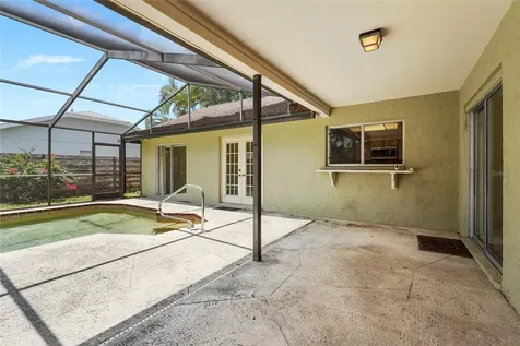 6909 9th Court E Sarasota FL 34243