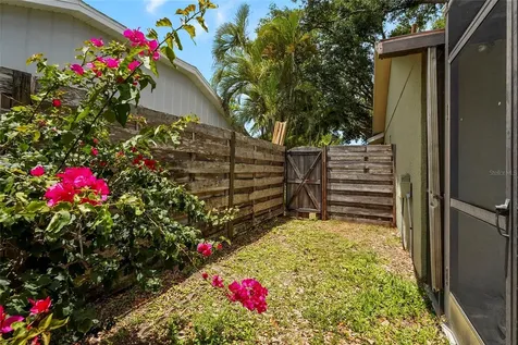 6909 9th Court E Sarasota FL 34243