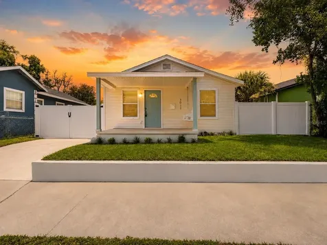 3011 N 16th Street Tampa FL 33605