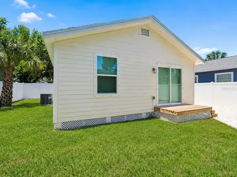 3011 N 16th Street Tampa FL 33605