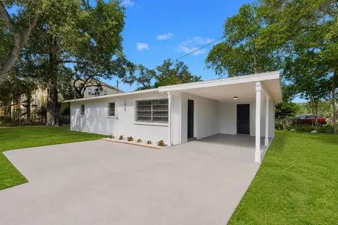 3425 E Louisiana Avenue Tampa FL 33610
