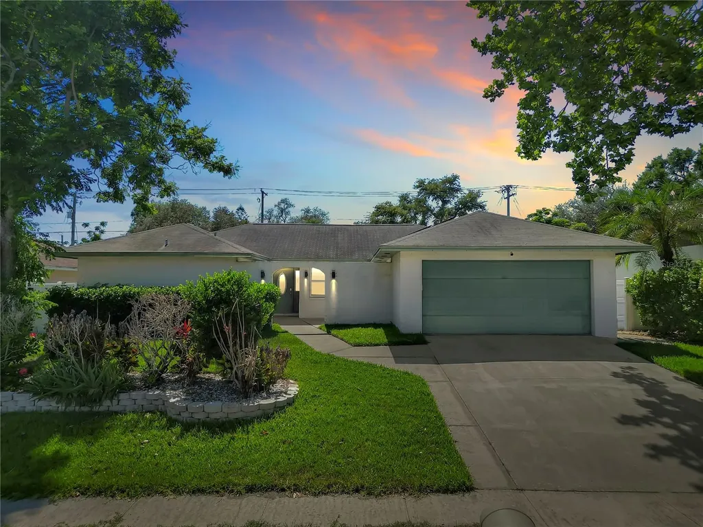 105 Foxwood Drive Brandon FL 33510