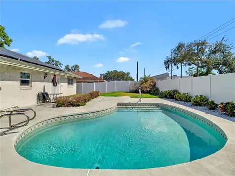 105 Foxwood Drive Brandon FL 33510