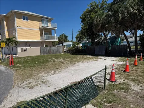 138 91st Avenue Treasure Island FL 33706