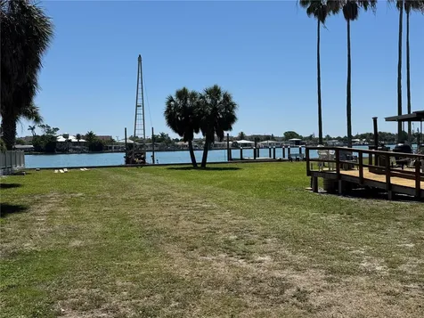 138 91st Avenue Treasure Island FL 33706