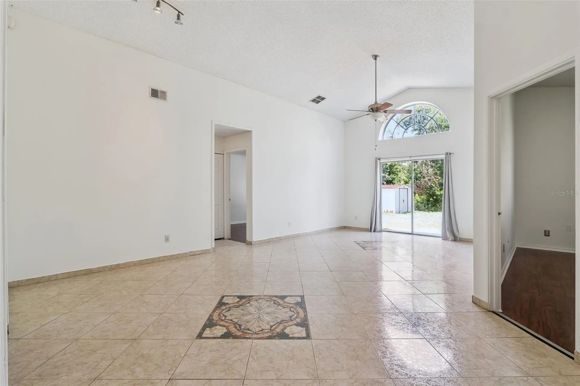 10225 Denby Court Orlando FL 32817