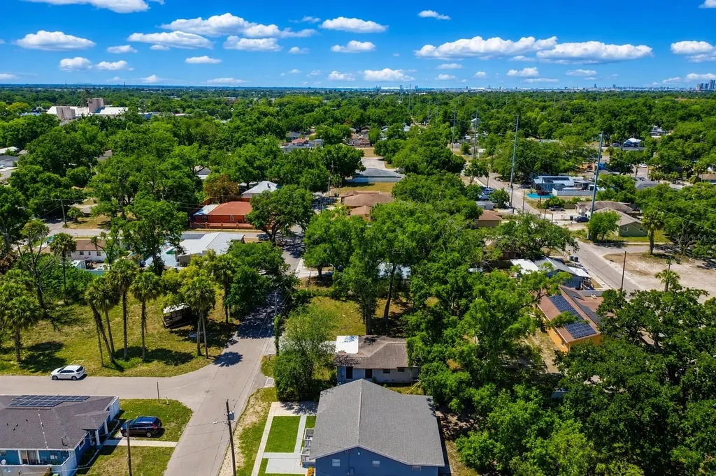 4602 N 38th Street Tampa FL 33610