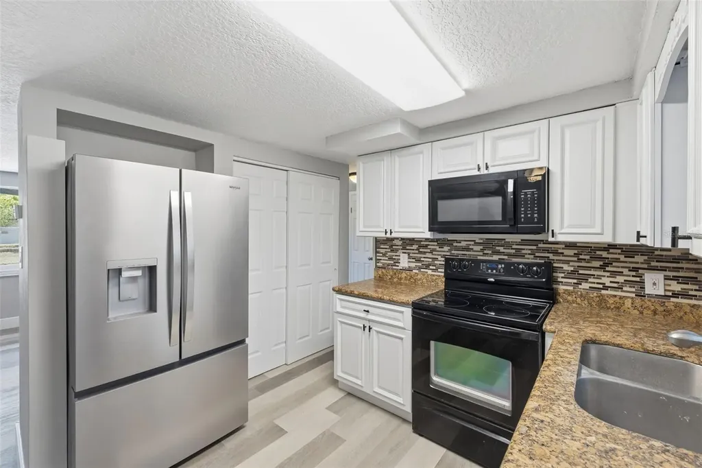 6150 Emerald Drive New Port Richey FL 34653