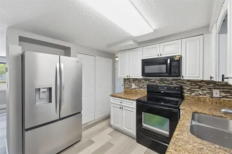 6150 Emerald Drive New Port Richey FL 34653