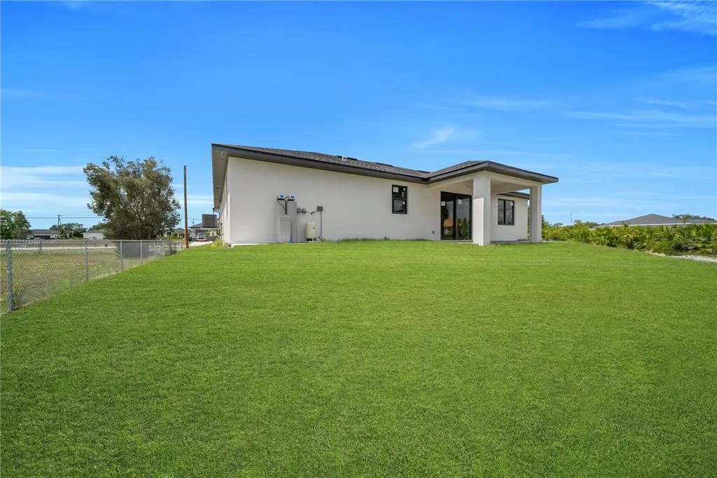 2606 40th St Street Lehigh Acres FL 33976