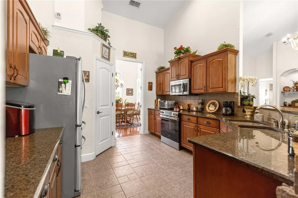 10304 SE 41st Terrace Belleview FL 34420