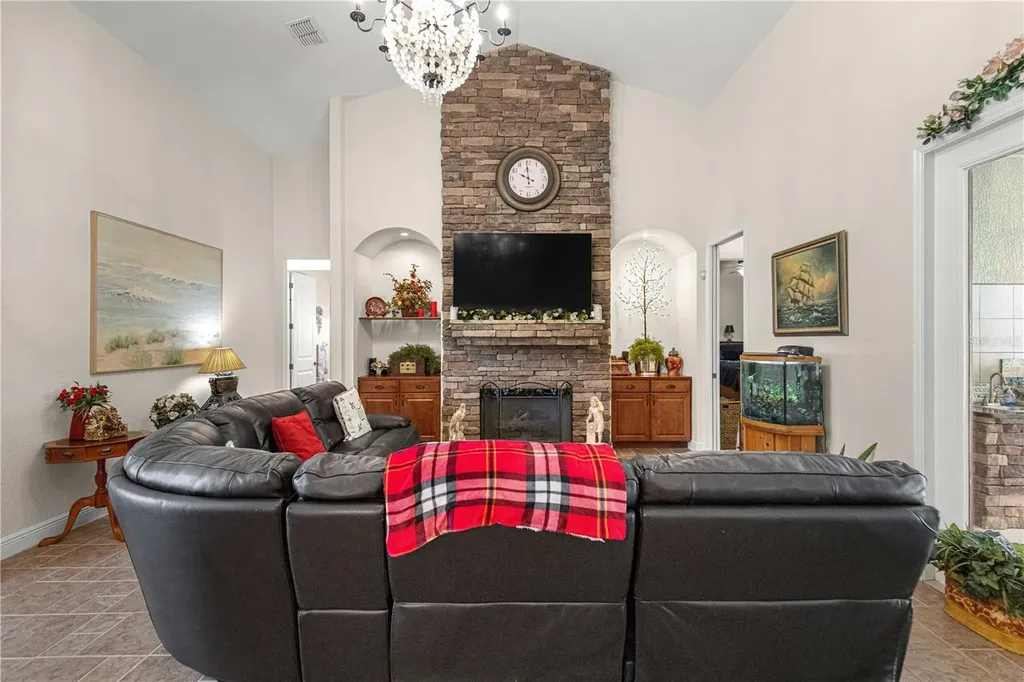 10304 SE 41st Terrace Belleview FL 34420