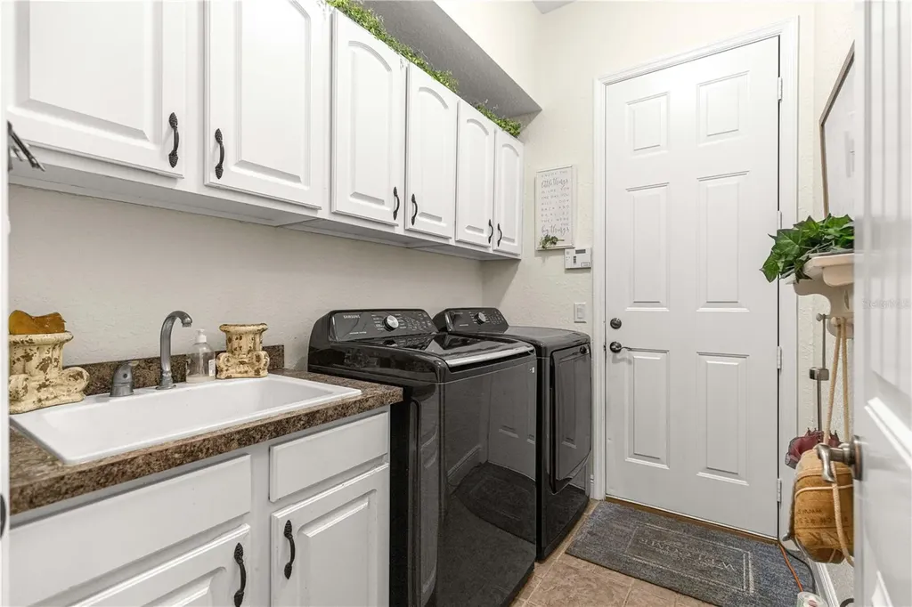 10304 SE 41st Terrace Belleview FL 34420
