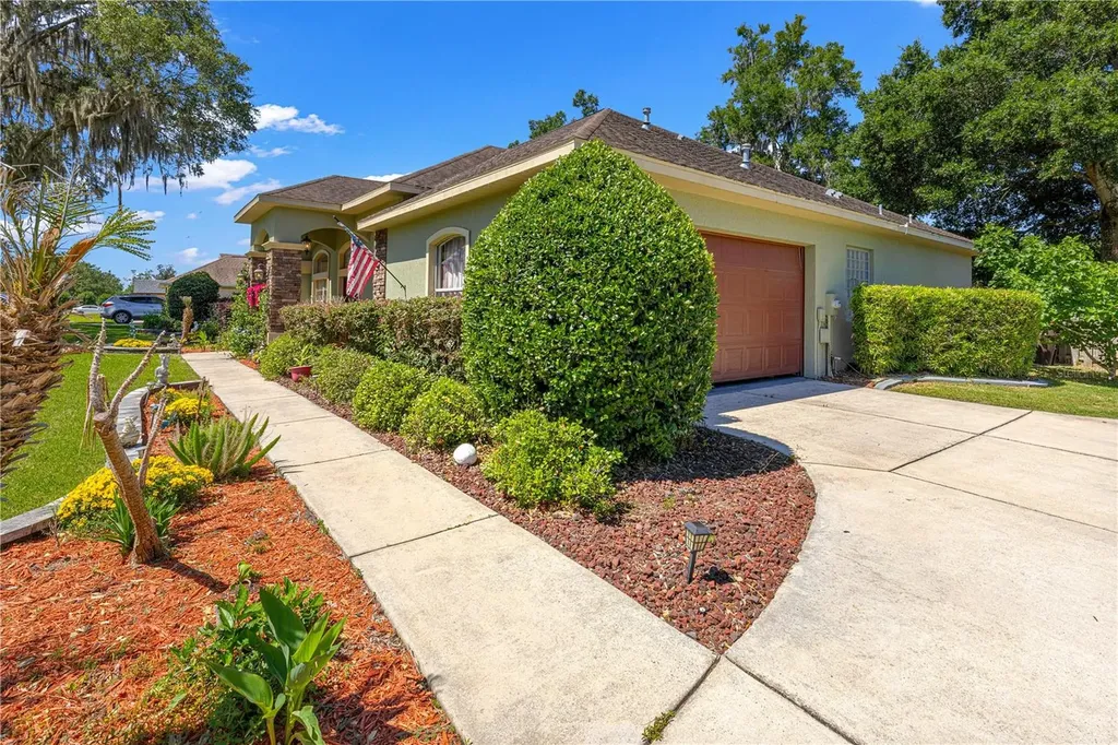 10304 SE 41st Terrace Belleview FL 34420