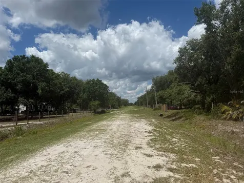 18561 NW 306th Street Okeechobee FL 34972