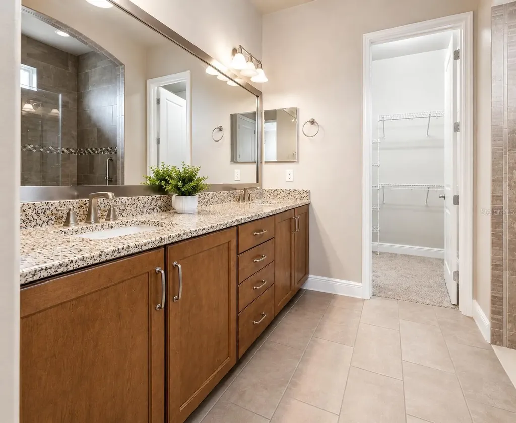 13928 Swallow Hill Drive Lithia FL 33547