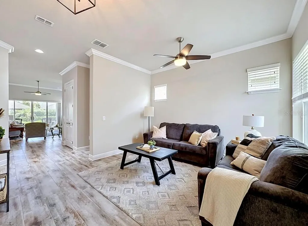 13928 Swallow Hill Drive Lithia FL 33547