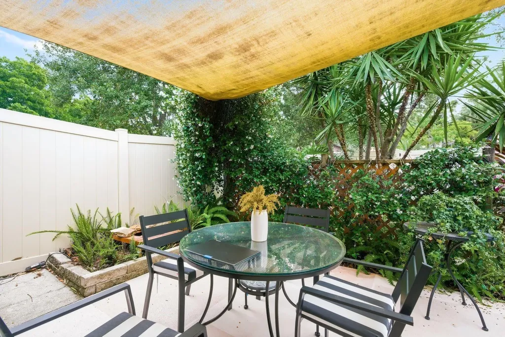 2696 Rae Court Palm Harbor FL 34684