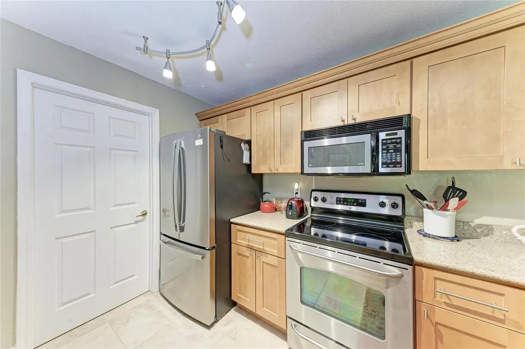 4040 Crockers Lake Boulevard Sarasota FL 34238