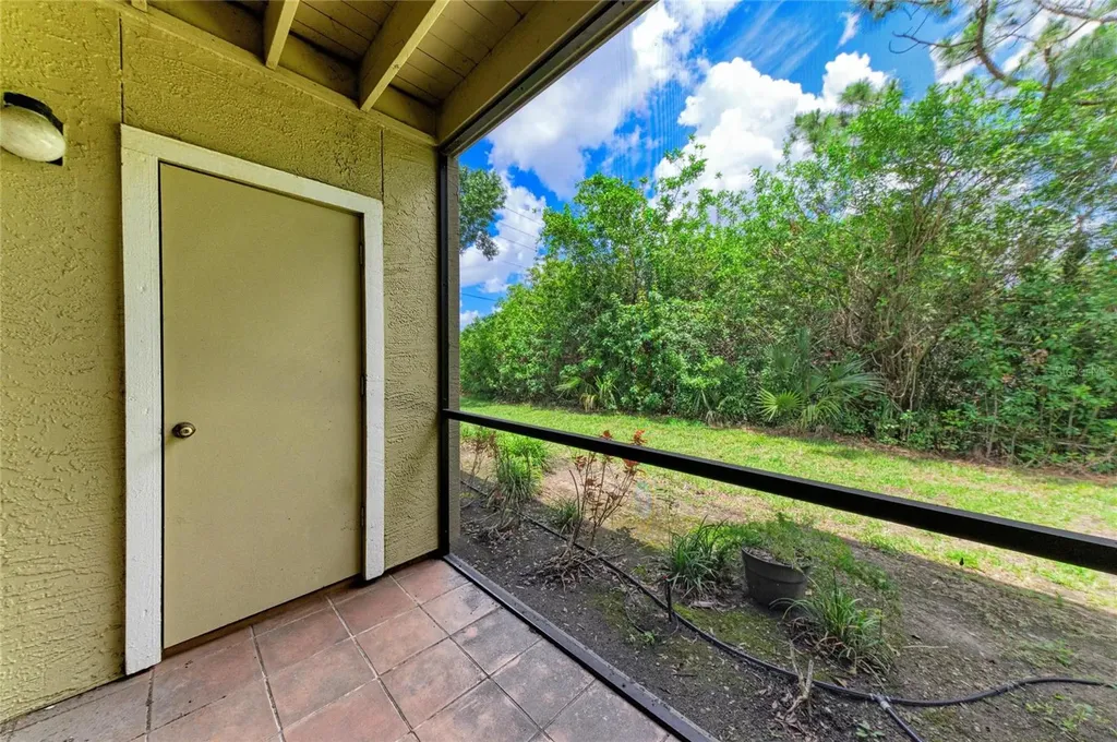 4040 Crockers Lake Boulevard Sarasota FL 34238