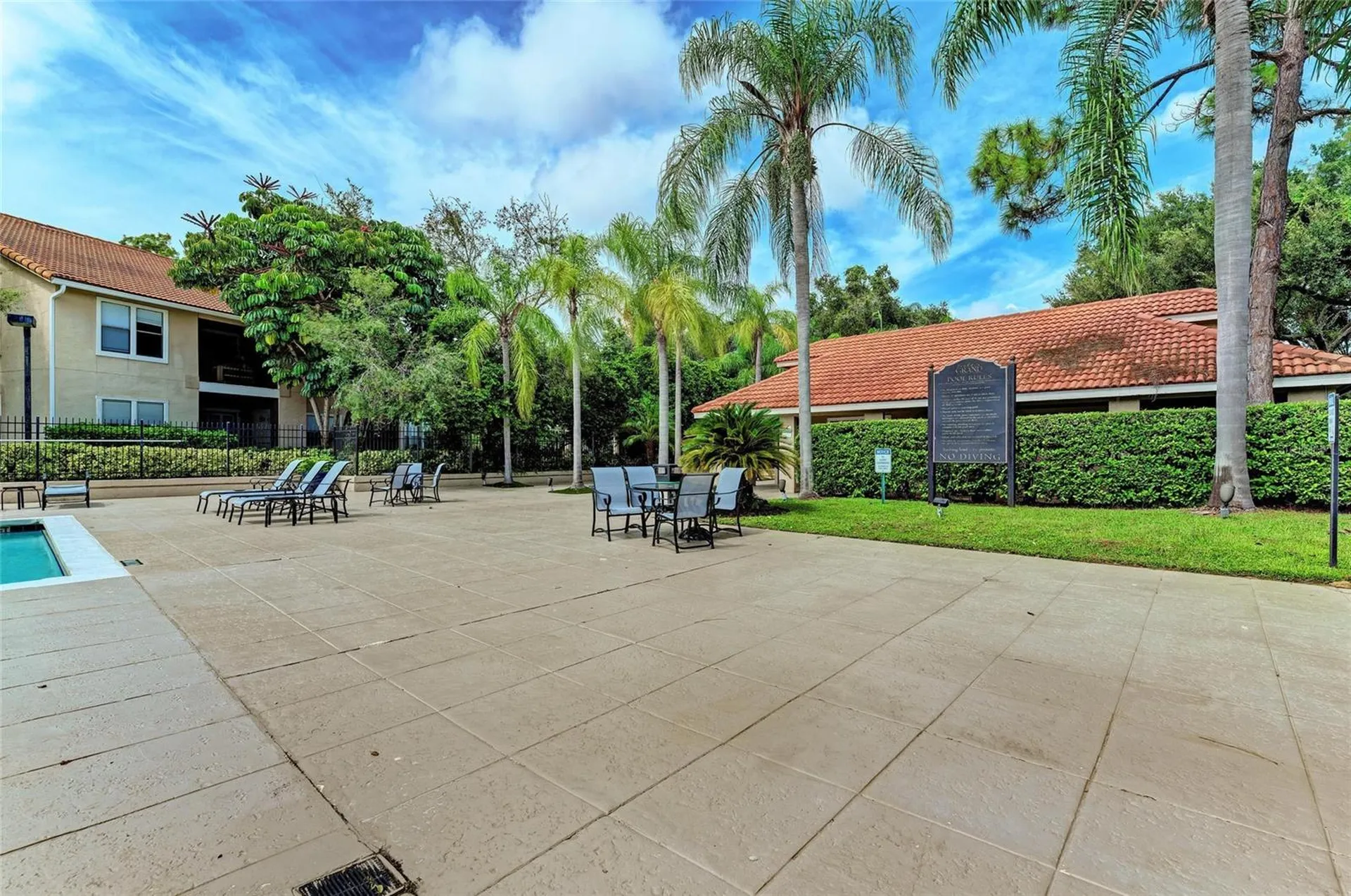 4040 Crockers Lake Boulevard Sarasota FL 34238