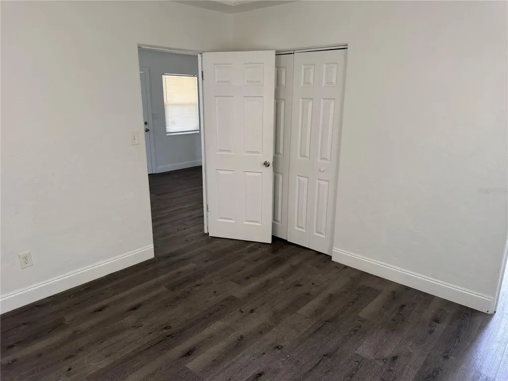 4621 17th Avenue S St Petersburg FL 33711
